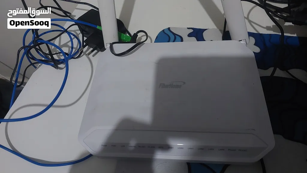 راوتر fiberhome بحاله ممتازه