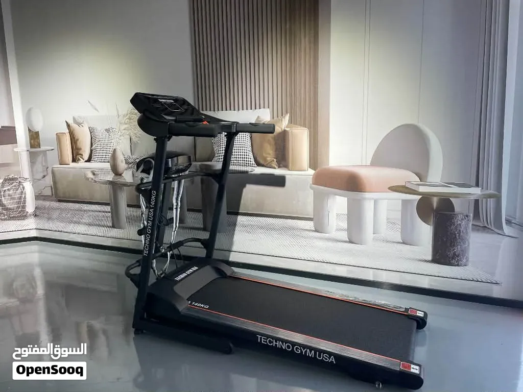 مشاية كهربائية140ك TechnoGym USA