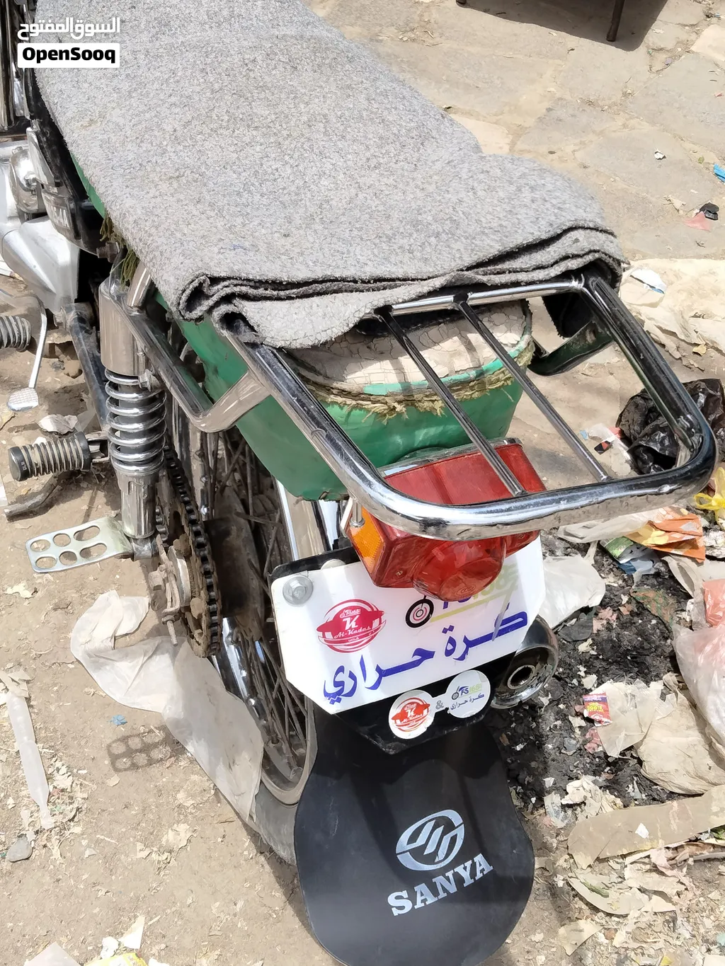 متر فدميكو نضيف مشنبر شغال قرعه كل شي فيه شغال السعر تسعون الف ريال يمني 90