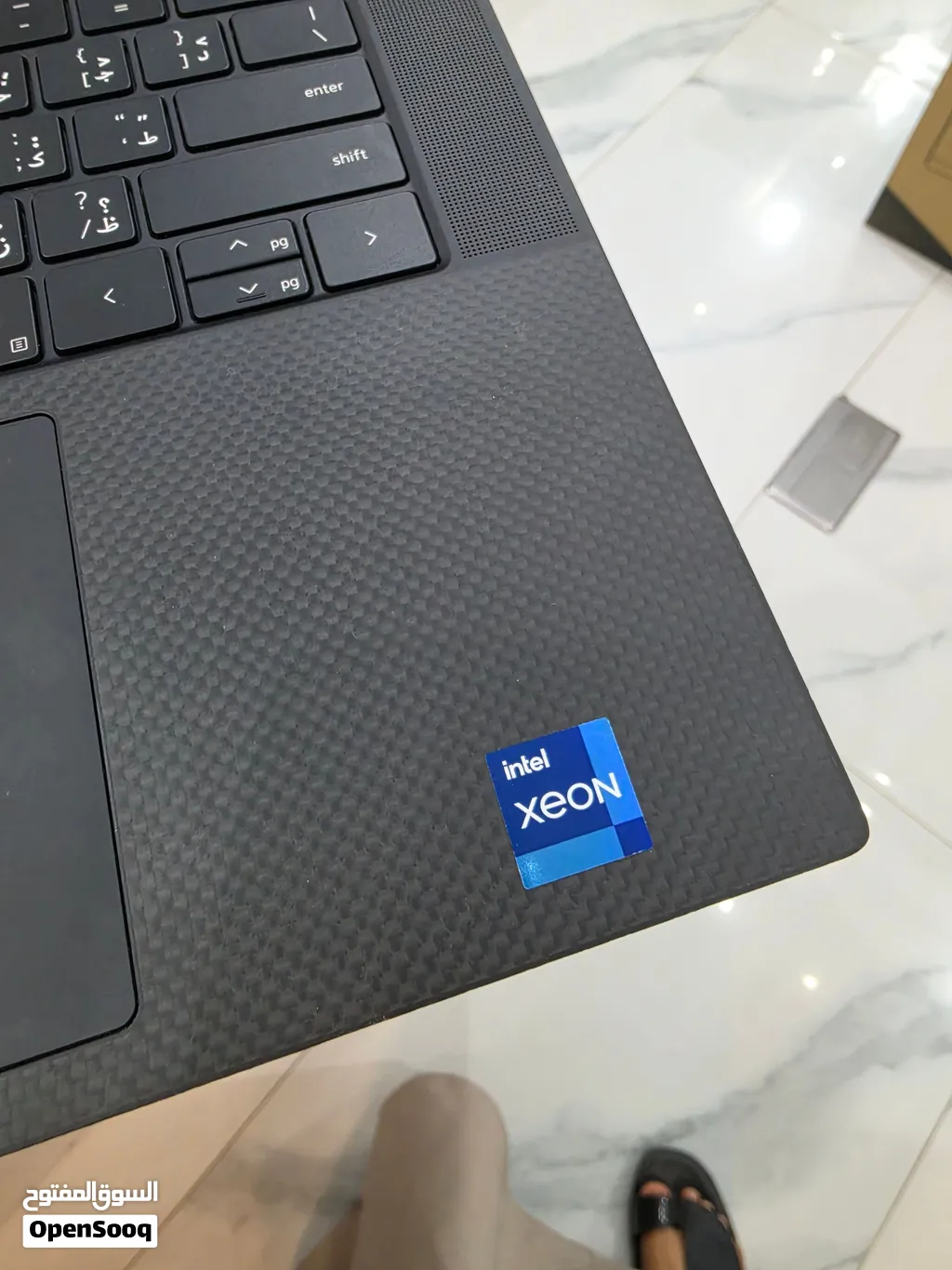 قنبة التصميم dell Xone RAM 64GB 1TB SSD NVIDIA RTX 4GB 32GB INTEL SHRING