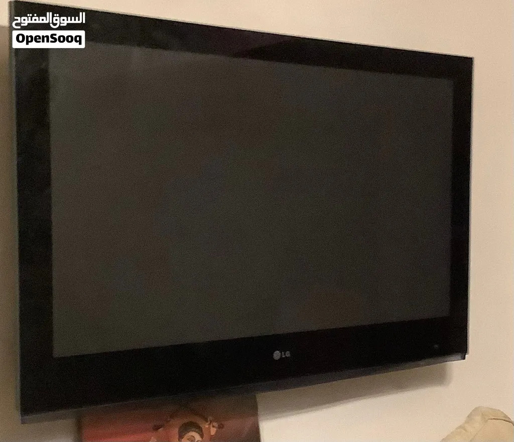 شاشة ال جي 42 بوصة معطلة
