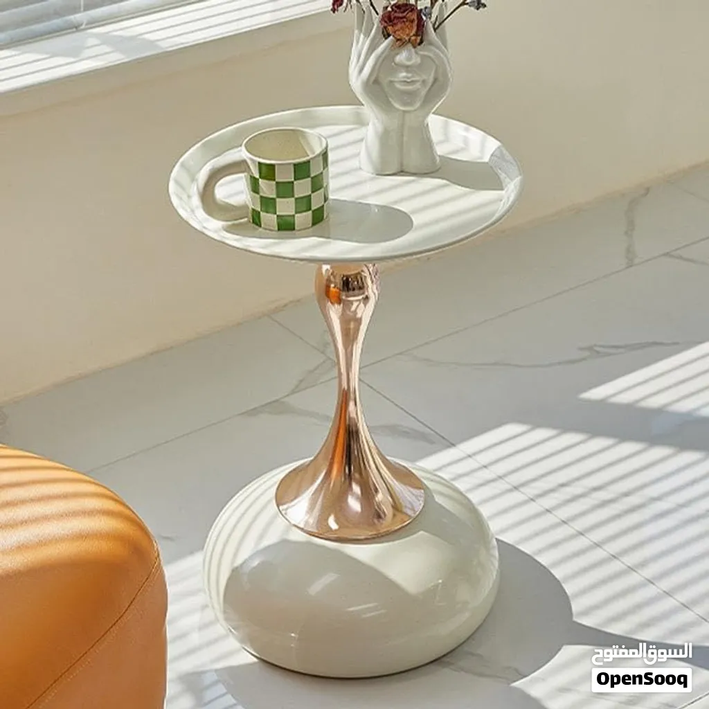 Modern Round Side Table with Glossy Gold Stand