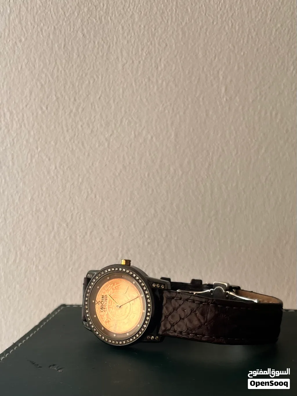 CARLOVAN Swiss Made مرصعه بالألماس