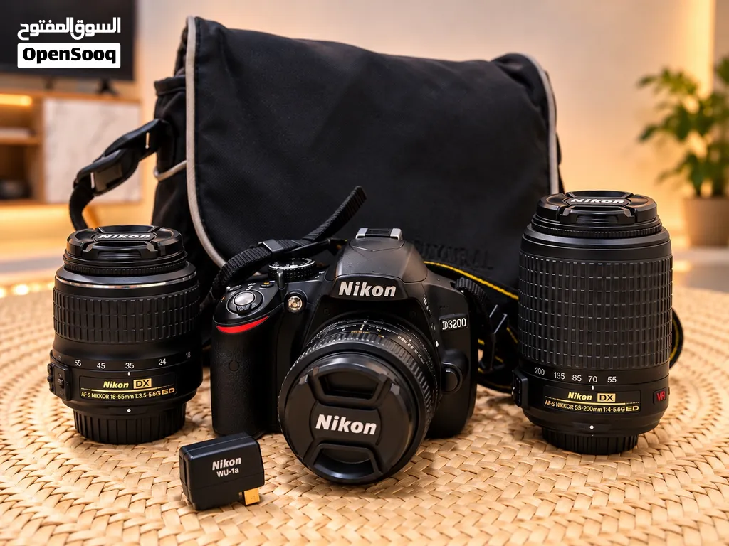 كاميرا Nikon D3200 مع 3 عدسات وملحقاتها – استخدام نادر.عرض قوي