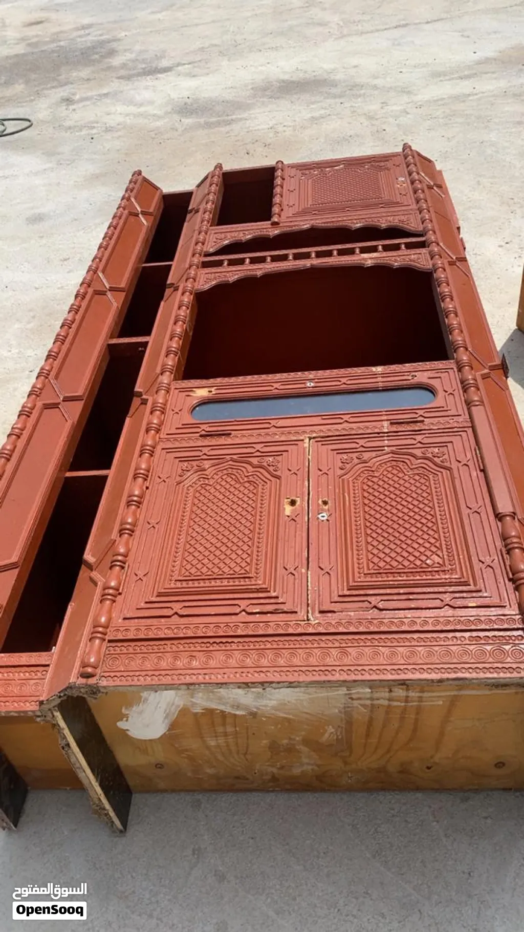 مكتبه للبيع