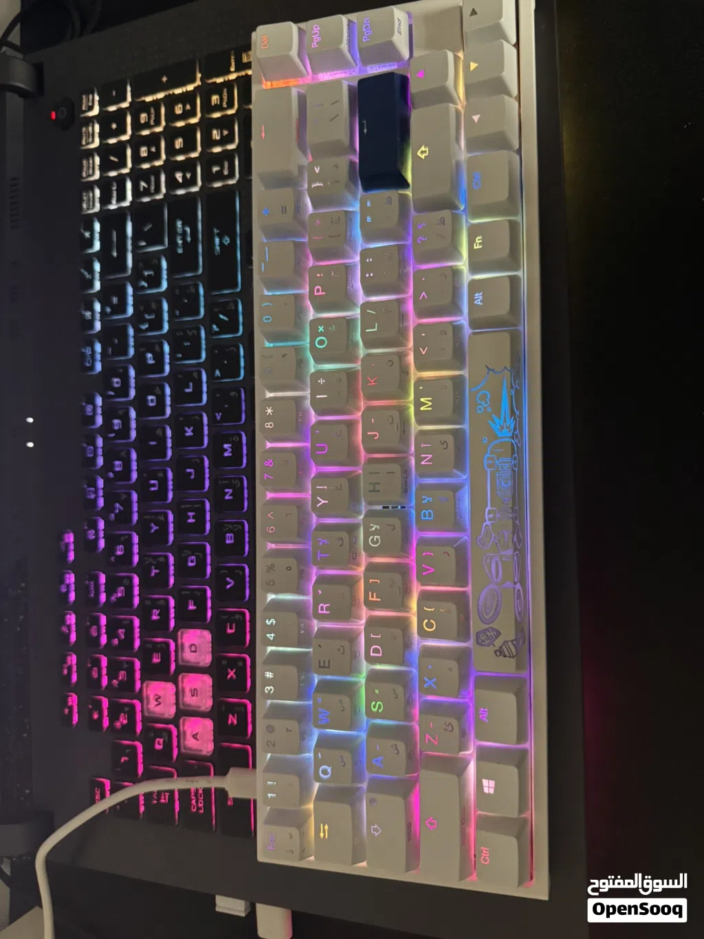 Ducky One 2 SF Cherry MX RGB للبيع قابل للتفاوض بالحدود المعقول في حالة ممتازة كامل الملحقات