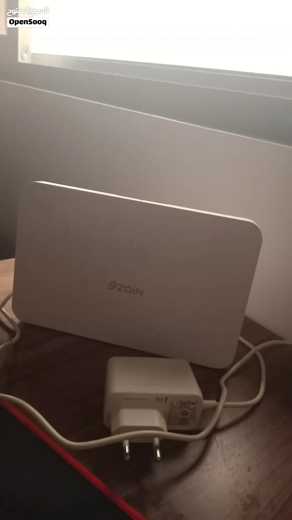للبيع راوتر زين Huawei B530-936 4G+ مستعمل وشغّال تمام مع سلك الكهرباء مناسب لشريحة بيانات