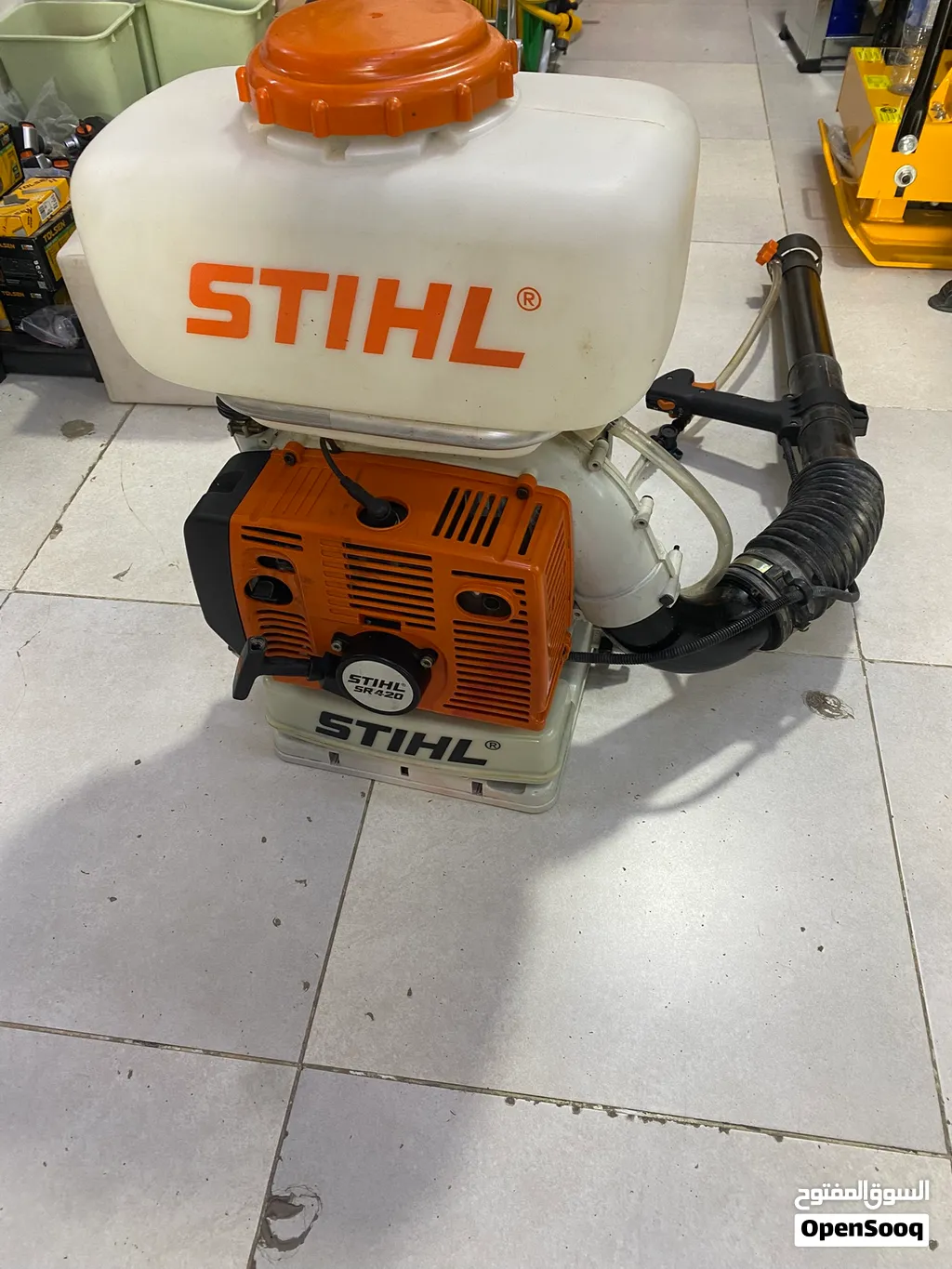 مرش مبيدات مستعمل شركه Stihl SR420 لرش الاشجار و المحاصيل الزراعيه