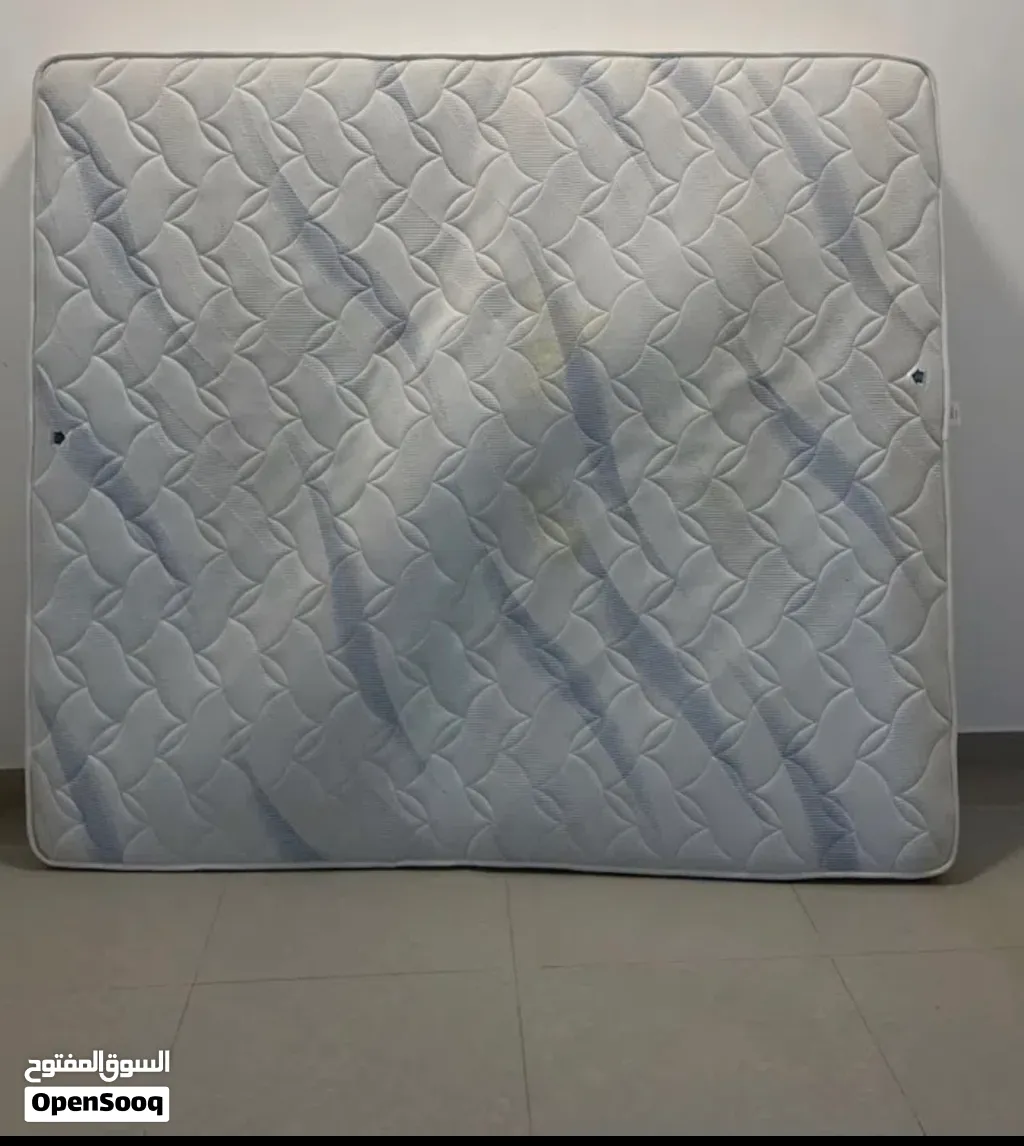 Queen mattress I year used bought from homecentre