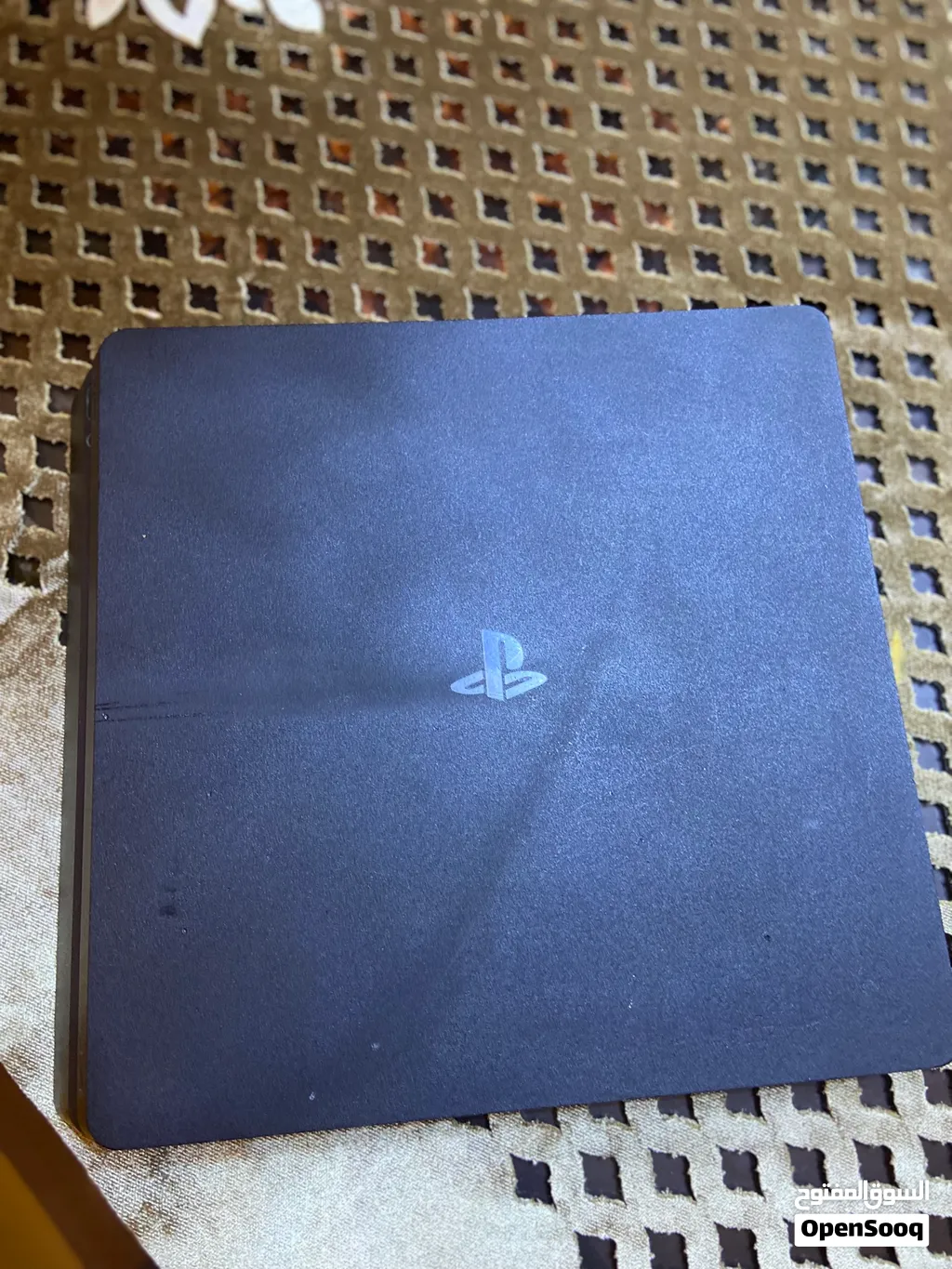 Ps 4 سلم بحالة جيده جدا