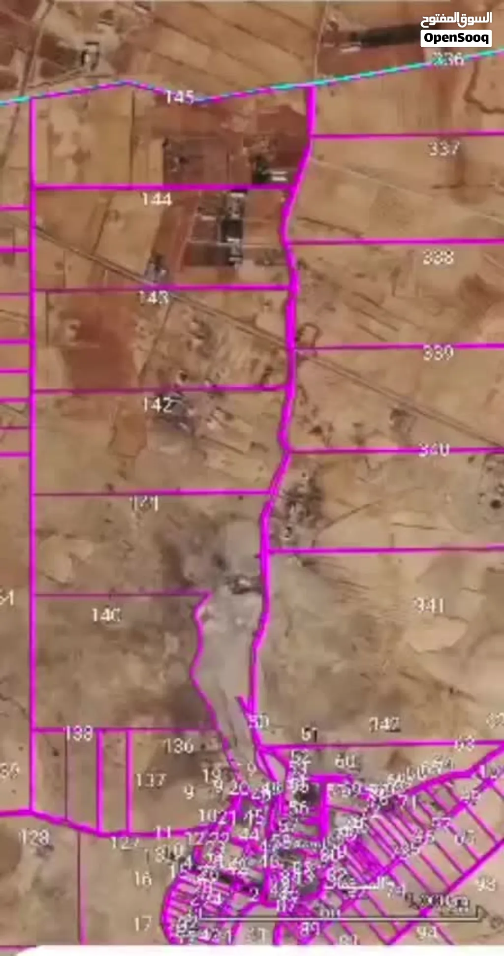 اراضي بمساحة كبيرة جدا على طريق درعا