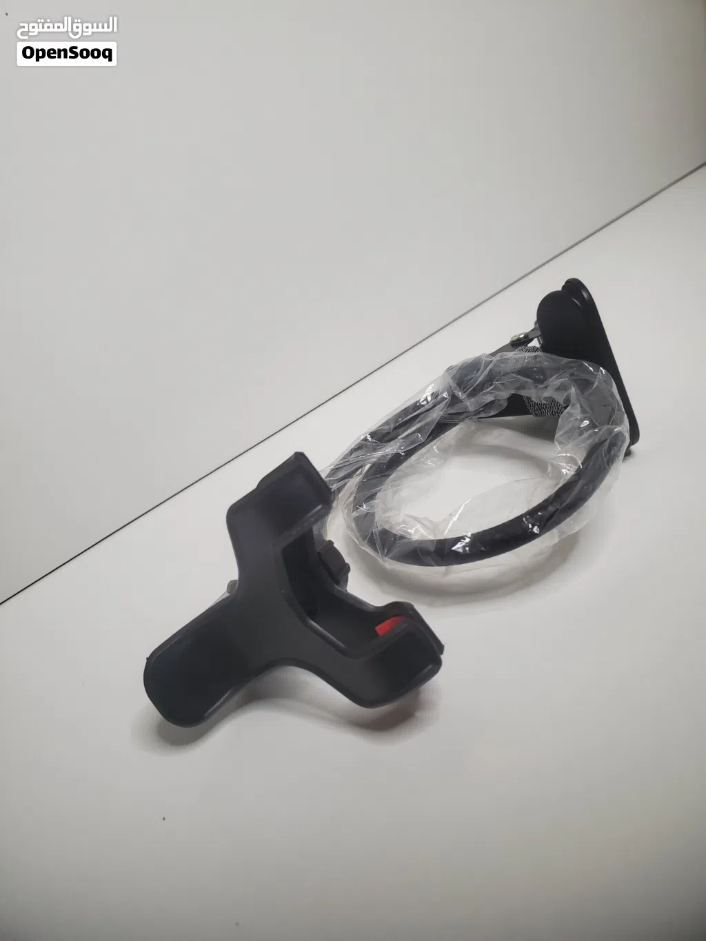 Flexible smartphone holder
