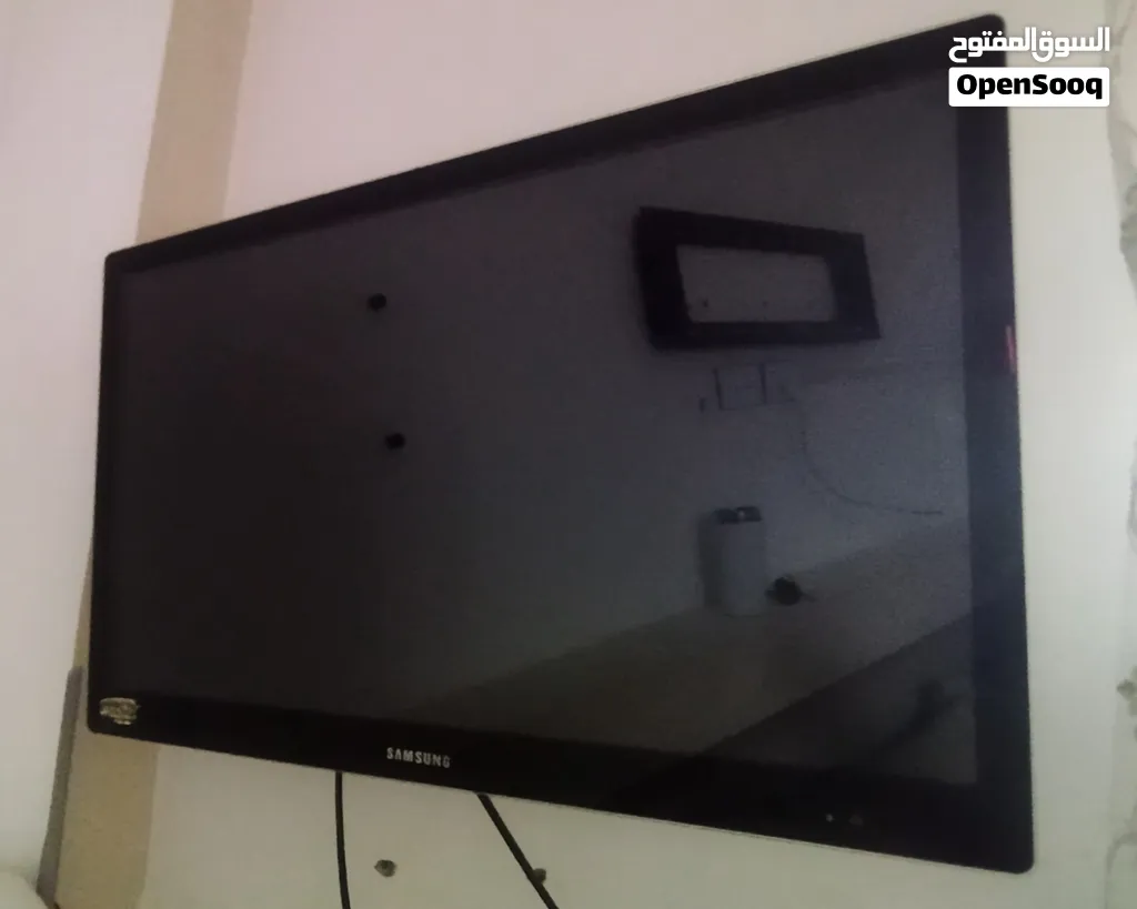 شاشة Samsung 24 led