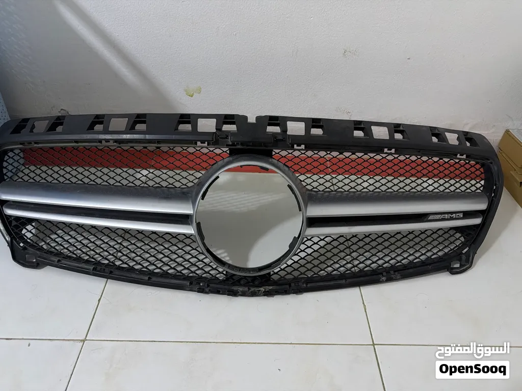 Mercedes benz A Class 2015 W176 amg original front bumper grill with logo.