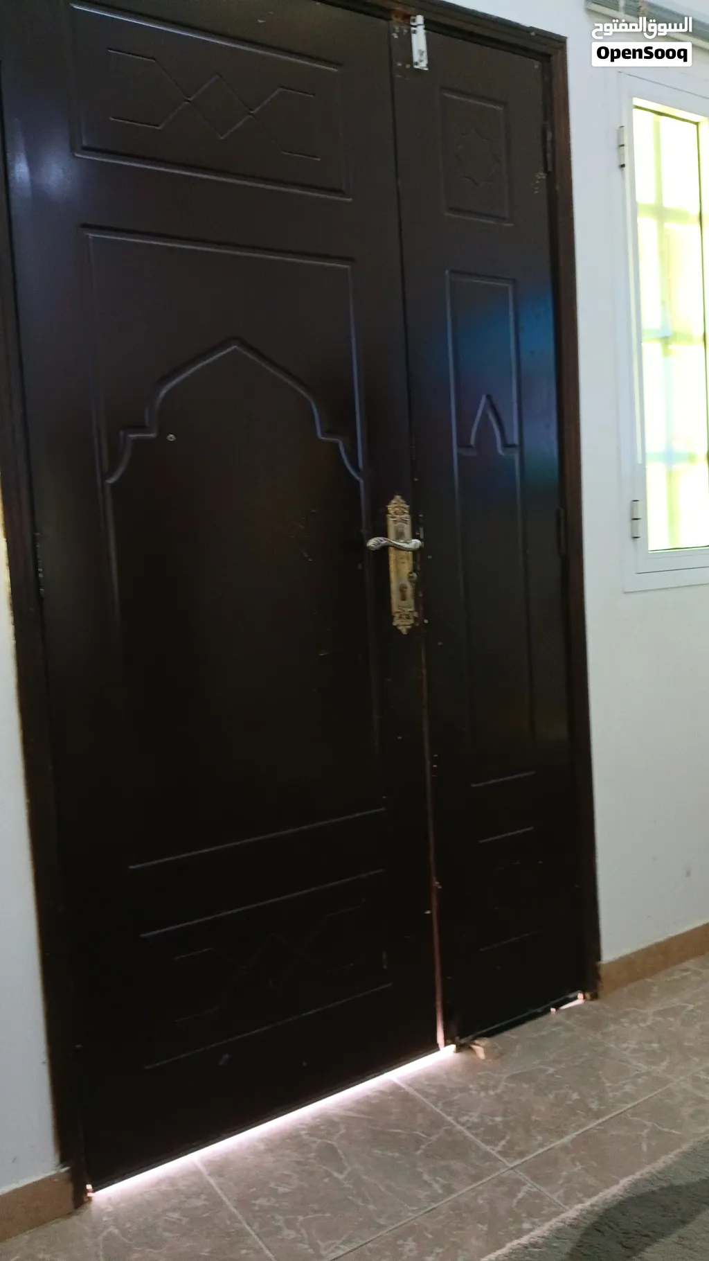 ابواب خشبيه قويه ومتينه