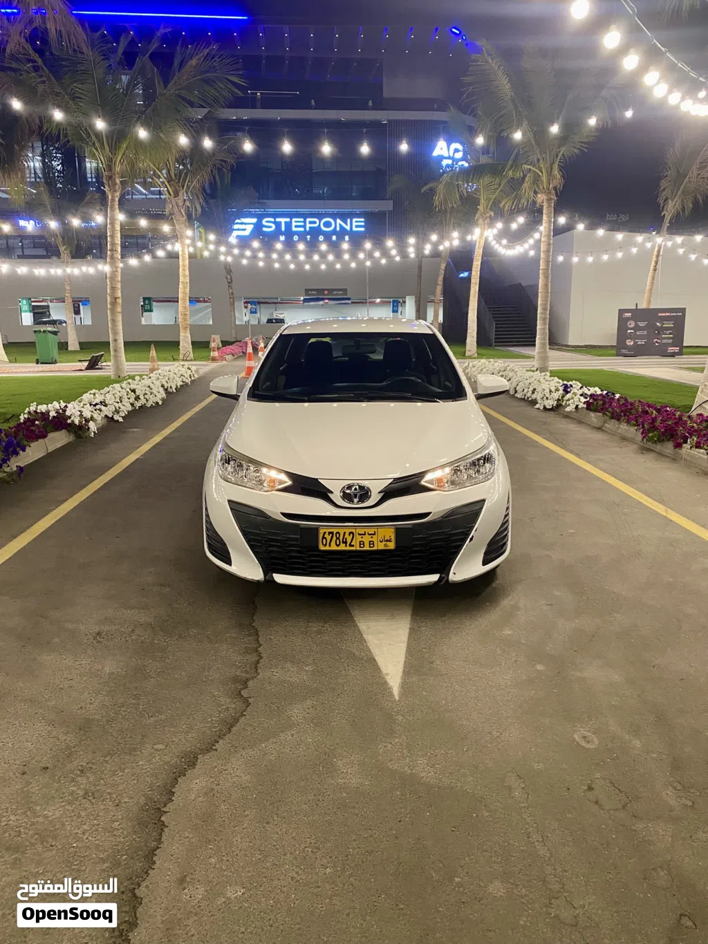 تويوتا يارس 2020 هاتشباك موديل خليجي بحالة ممتازة بسعر مناسب Toyota Yaris Hatchback GCC showroom