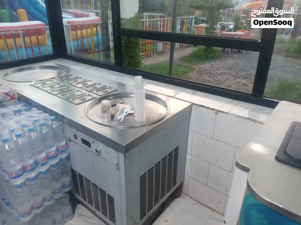 مكينة برست و صاج حق سكريم وعجانه وفرن كبير بضاعه مضمون ضمانه من المعدوم