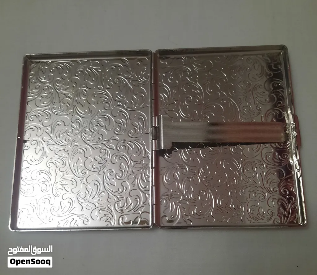 علبة سجائر معدنية جديدة من الأستانليس عالى الجودة - (فضي)