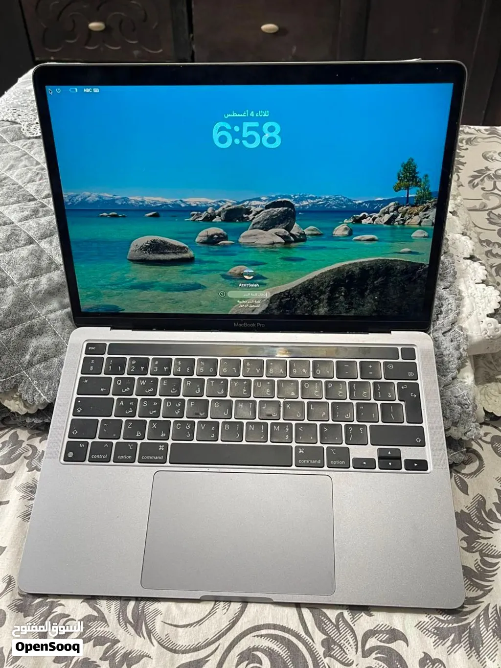 MacBook Pro 13-inch (2020) المعالج: Apple M1 الرام: 8 جيجابايت التخزين: 256 جيجابايت SSD