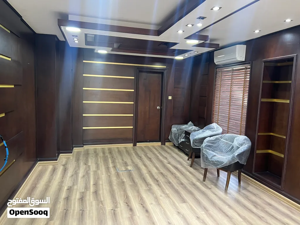 خدمة تنظيف مكاتب بيوت محلات فلل قصور بعد البناء تنظيف وتعقيم زجاج ارضيات خارجي داخلي احجز اليوم باقل