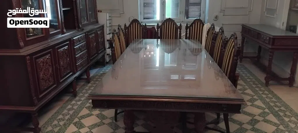 عرفة سفرة مستعملة