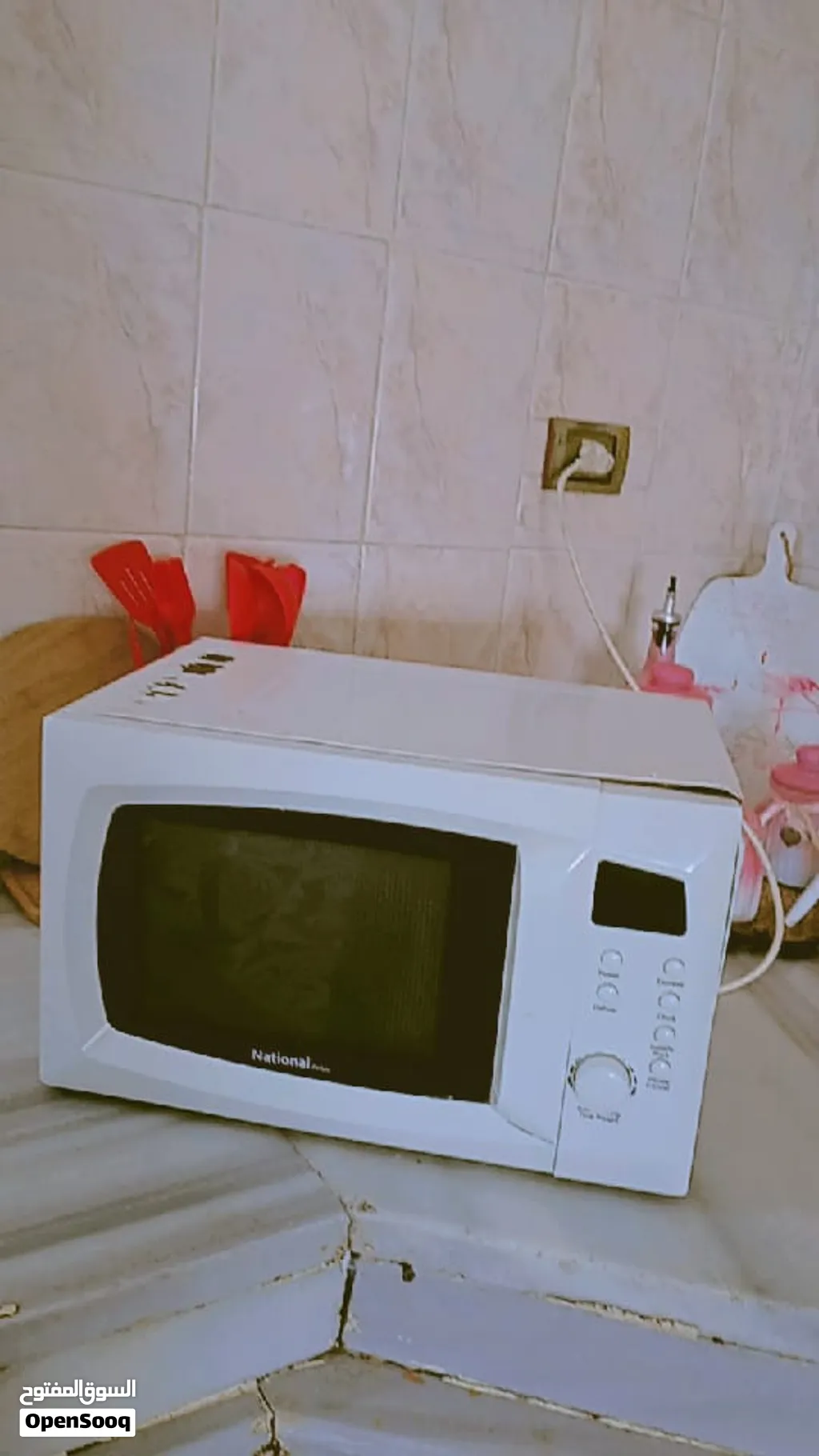 ميكرويف للبيع شغال بحالة وكالة