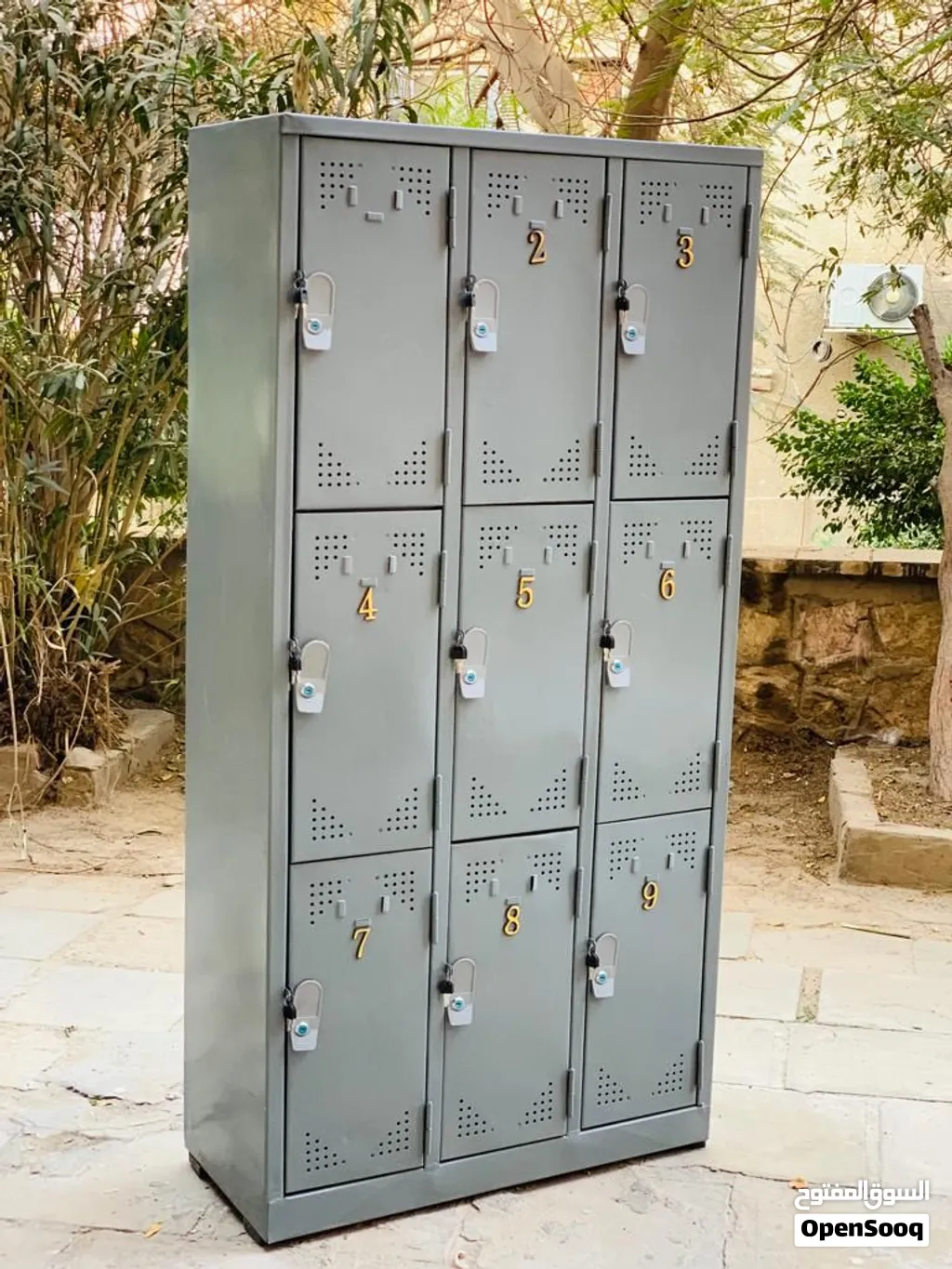 لوكرات معدن تقيل للعمال والموظفين معدن تقيل بالكامل متاح جميع المقاسات والالوان حسب الطلب ومتاح تنفي