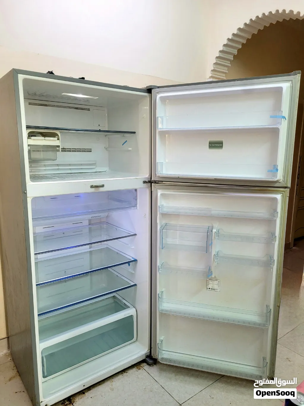 للبيع ثلاجة توشيبا ⁦⁦Toshiba⁩⁩ ⁦⁦No⁩⁩ ⁦⁦Frost⁩⁩، الفئة الكبيرة ⁦⁦711L ...