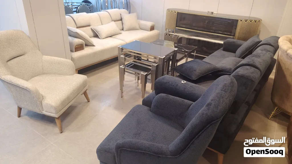 تبدا الاسعار من 700 $