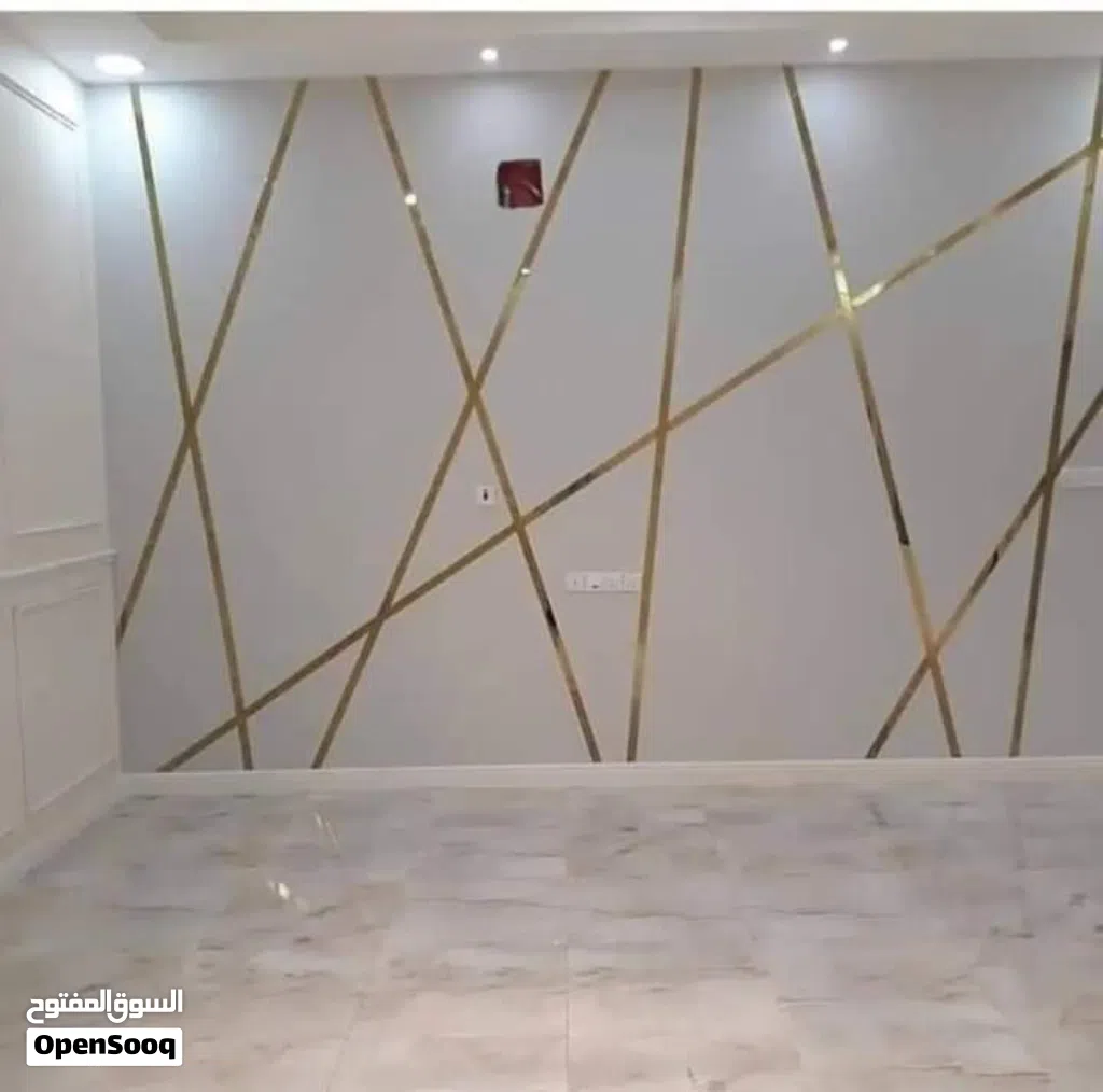 رول لاصق ذهبي او فضي ديكوري للارضيات و الحائط و الجدران ديكور شريط لاصق منه وفيه للديكور طول 50 متر