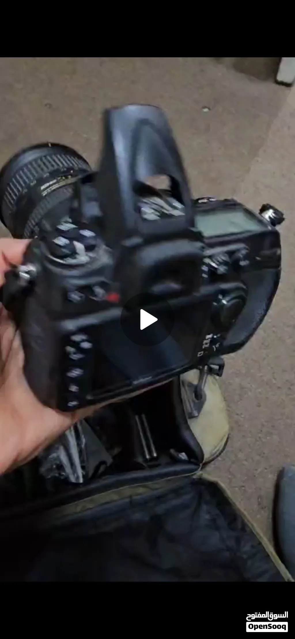كاميرا نيكون D300