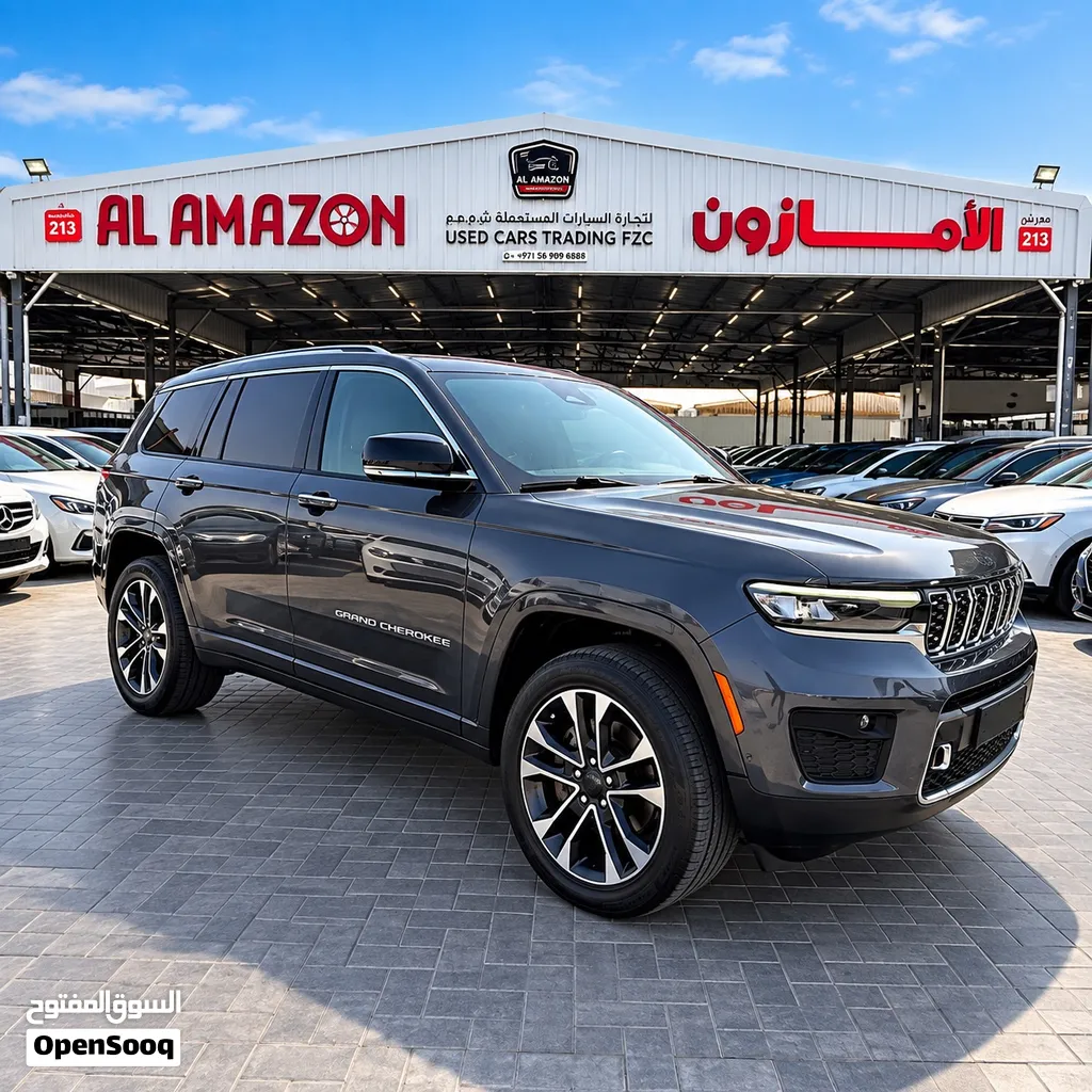 Jeep Grand Cherokee L overland 2022. 3.6L V6 with low odometer 84,000 KM and RWD