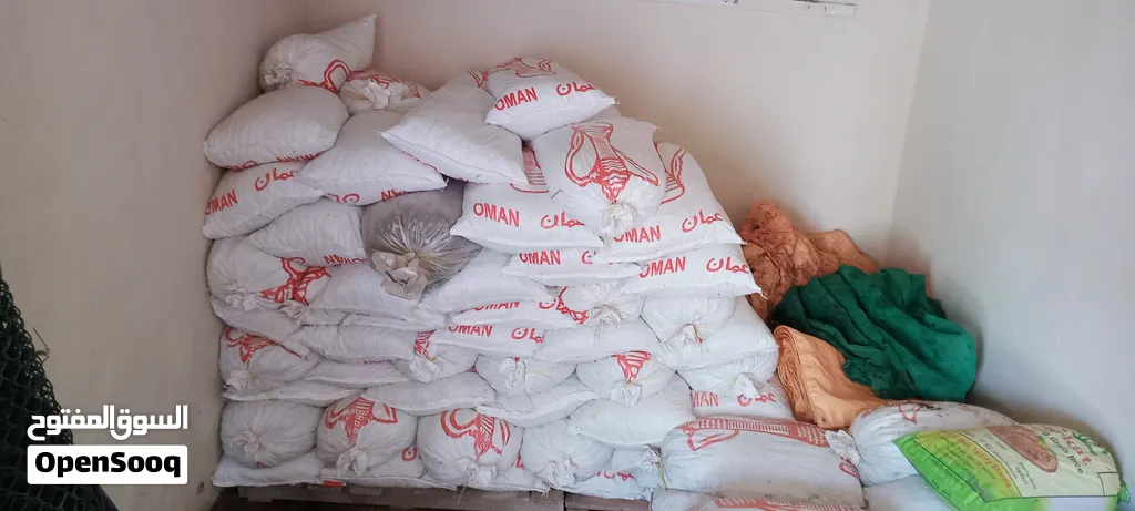 للبيع تمر نفيعه بحاله جيده ونظيف