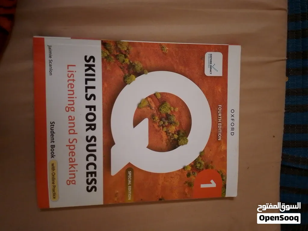 للبيع كتاب Q Skills for Success Listening Speaking وبالنسبة للتوصيل والثقة تقدر بخدمة وفي