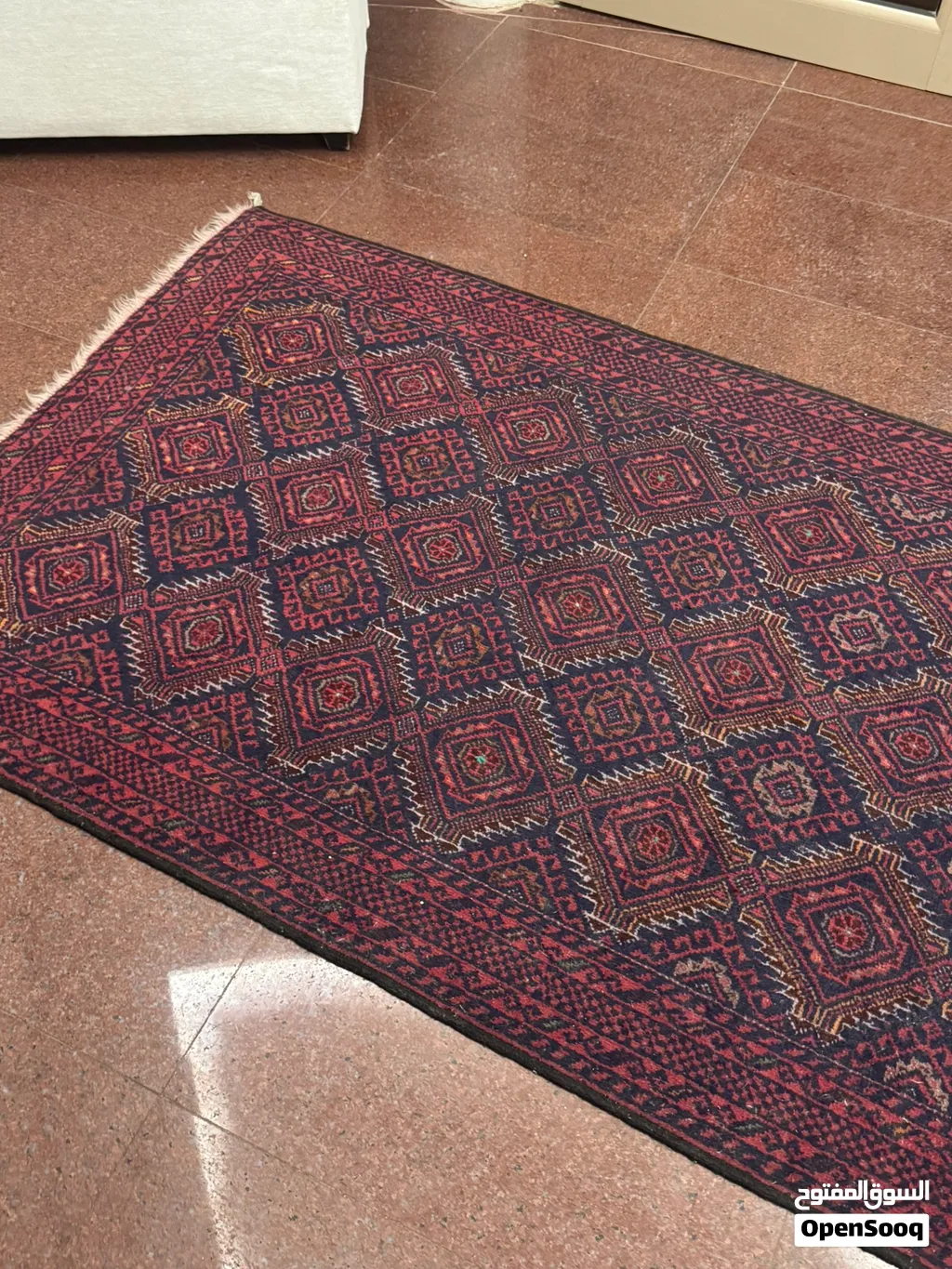 Used Rugs Signage red persian rug | OpenSooq