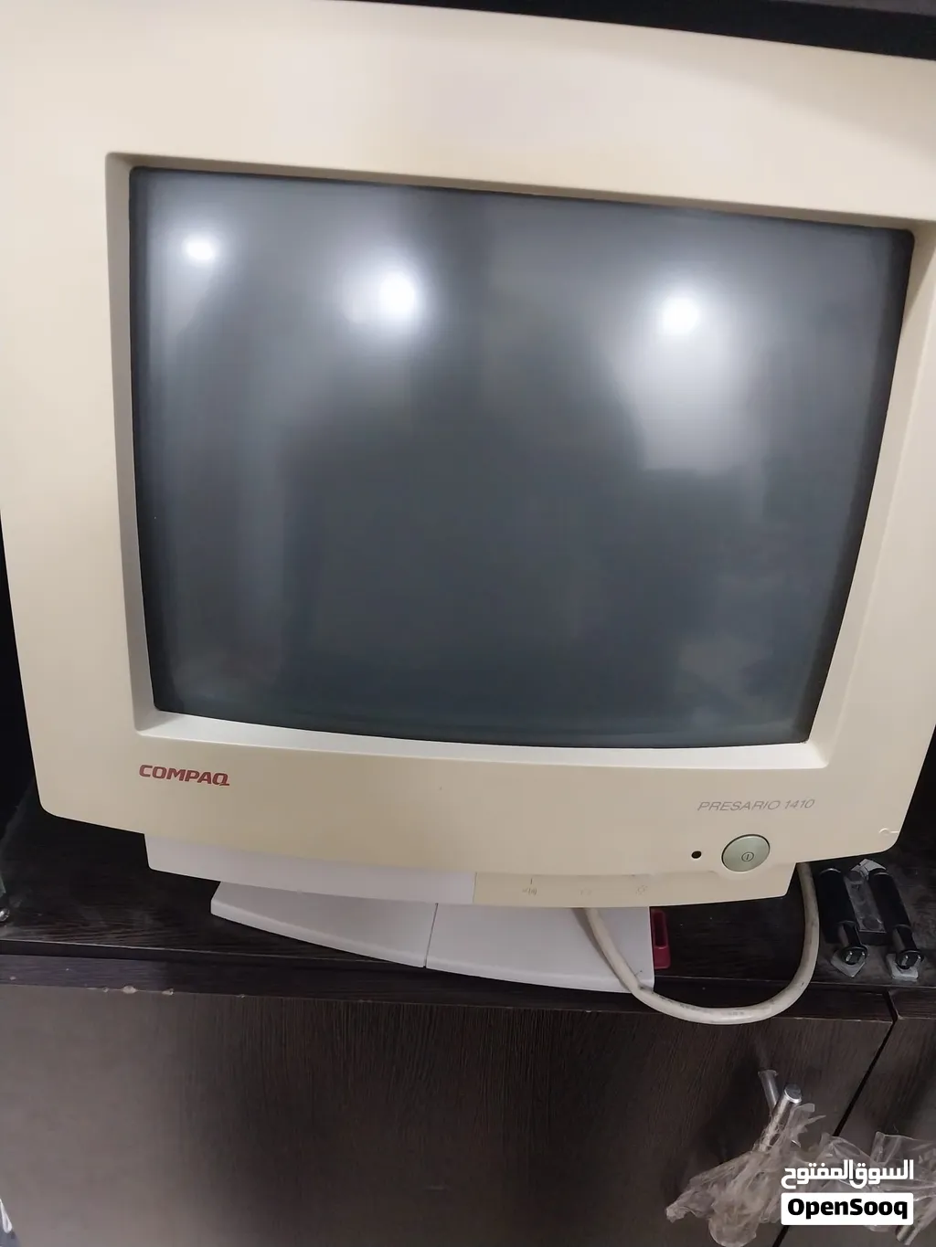 شاشة كمبيوتر قديمة شغالة old computer crt screen moniter 90s