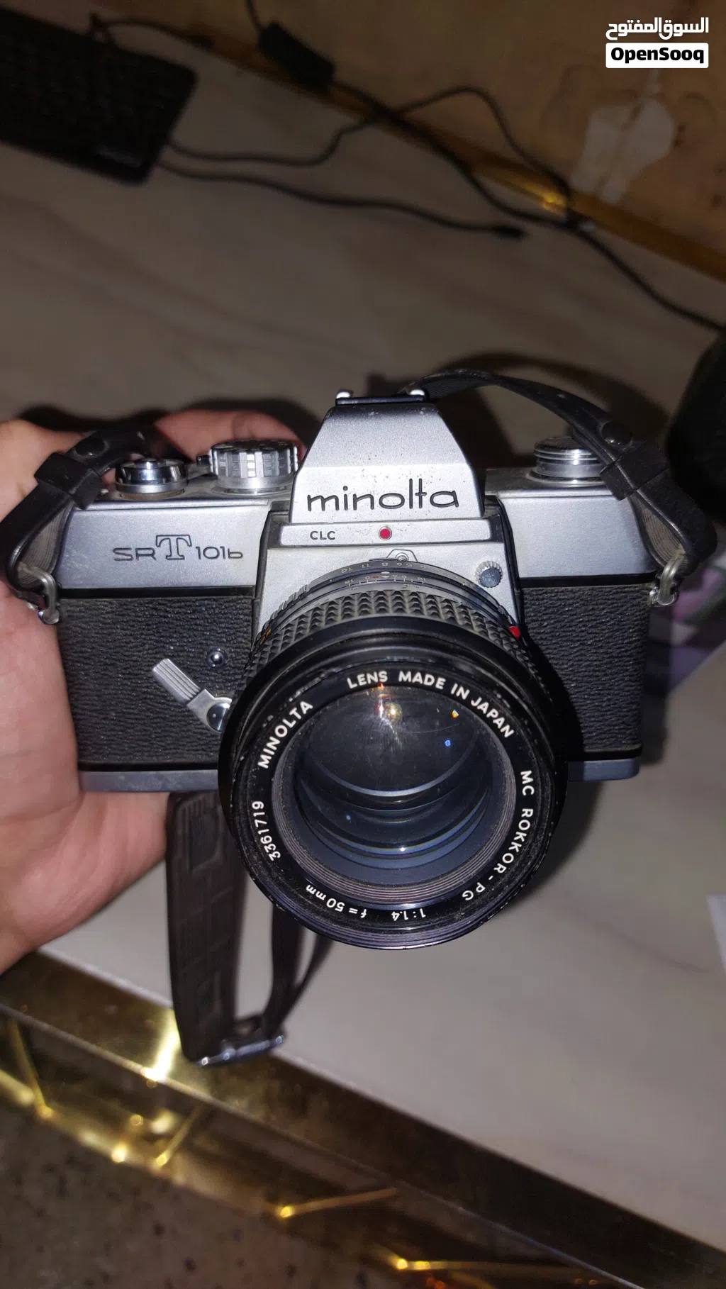 الكاميرا Minolta SRT 101b (مينولتا SRT 101b)، كاميرا فوتوغرافية كلاسيكية موديل 1975