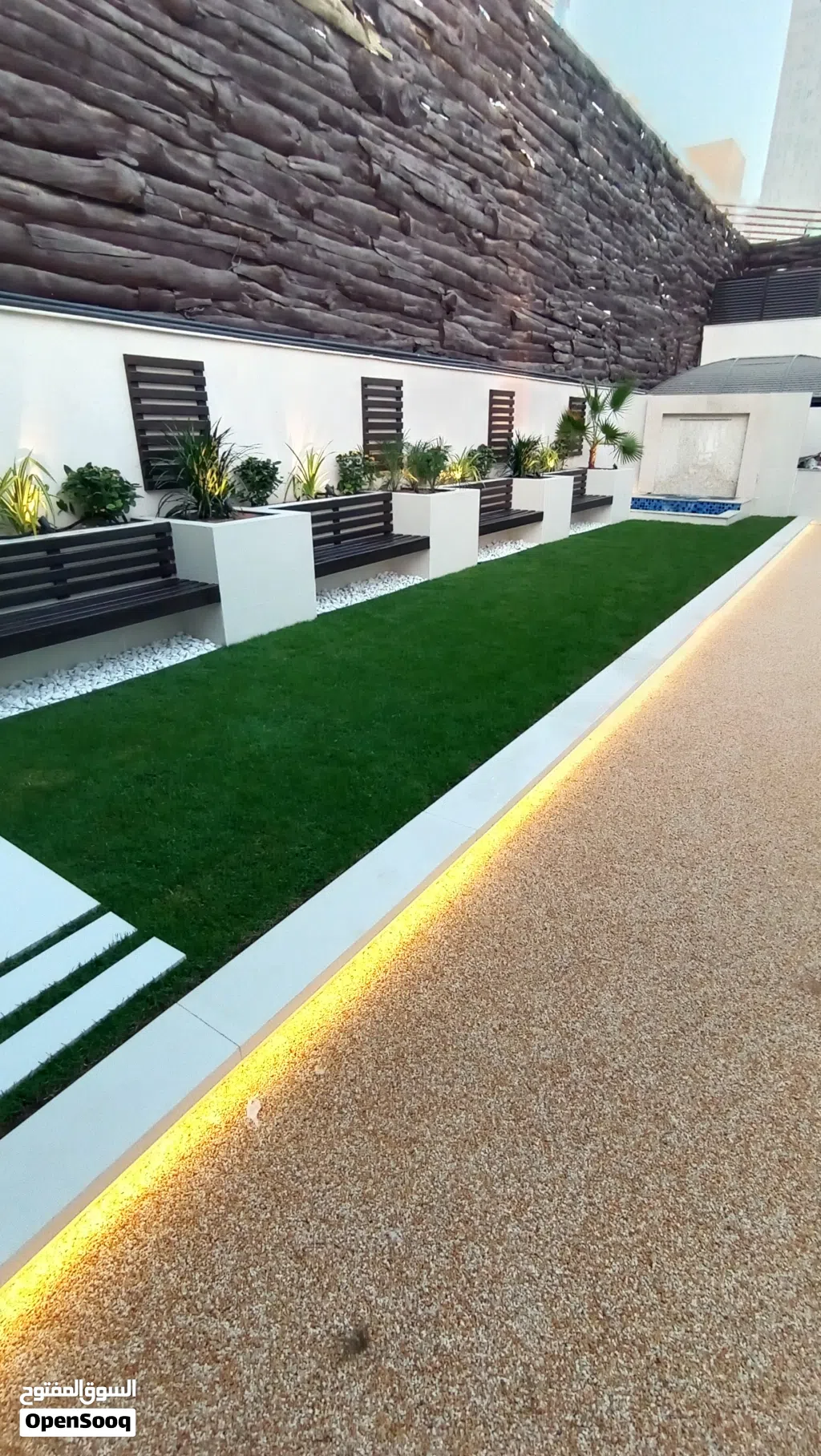 Artificial grass (Fake grass) and Nature grass for the garden, balcony and backyard