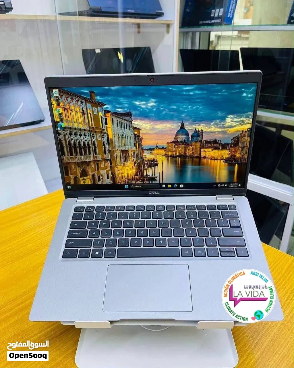 عرض خاص !! بس من شركة La vida بسعر غير قابل للمنافسه لابتوب Dell
