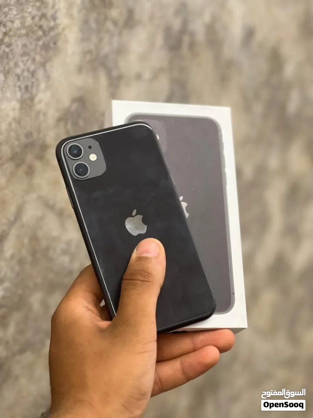 ايفون 11 العادي