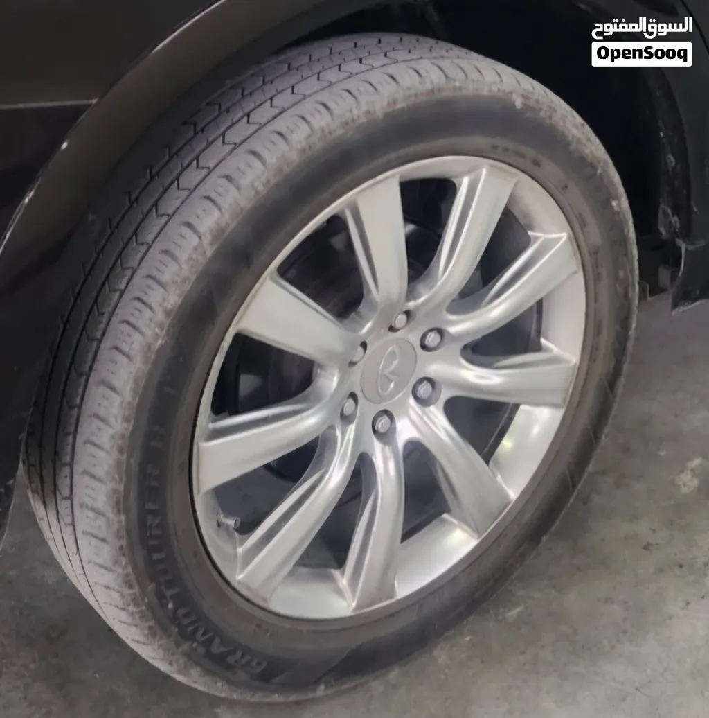 رنجات 22 للإنفنتي qx56 موديل 2011 للبيع
