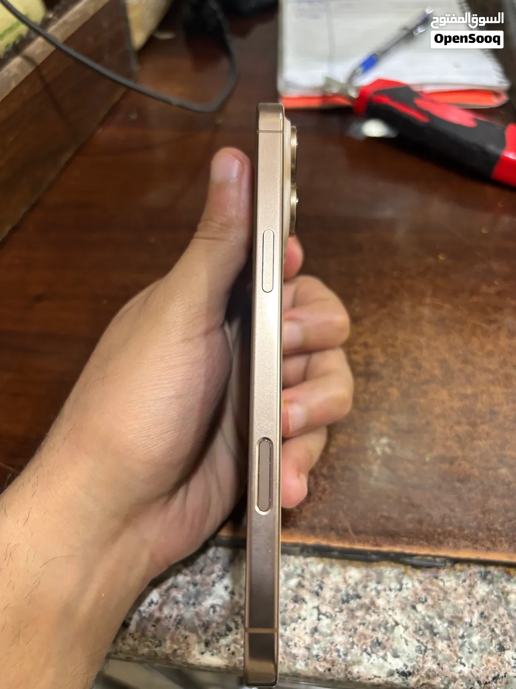 تلفون iPhone للبيع