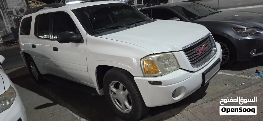 GMC INVOY 2006 gcc V8 4×4 in very good condition. only 161000km .