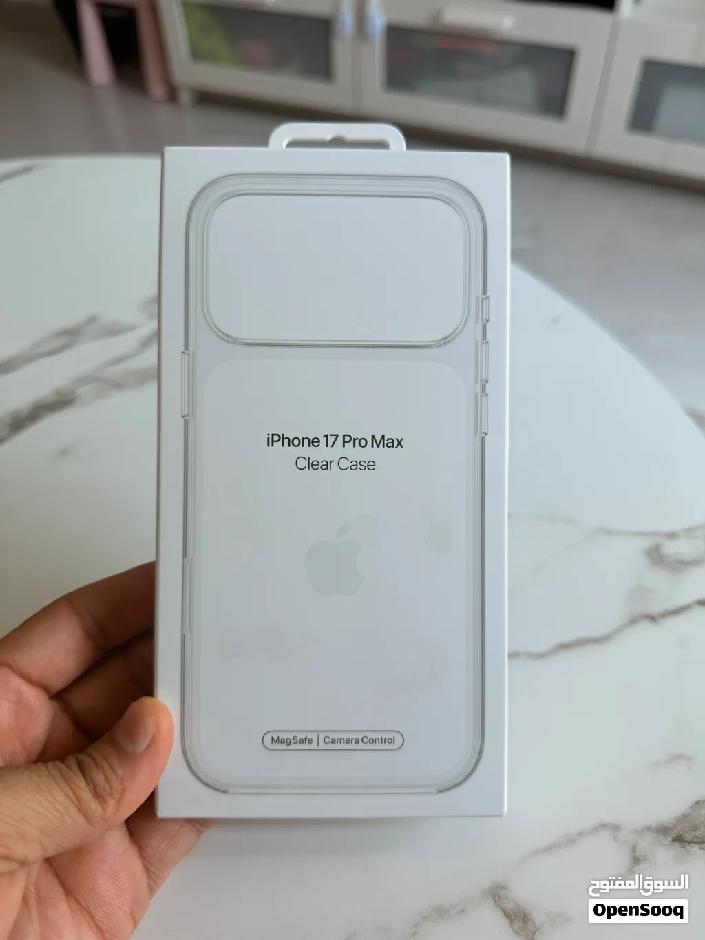 Original Apple iPhone 17 Pro Max clear case with MagSafe Charging