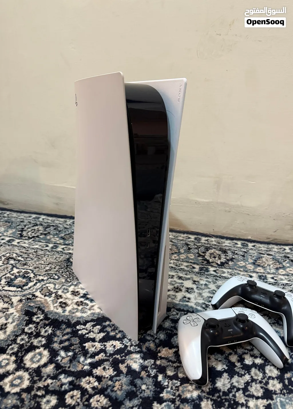 Ps5 with 2 controller