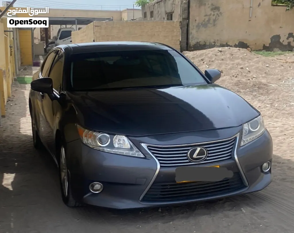 لكزس Es350 2013 من المالك نفسه او تبادل مع كامري او كورولا وقابل للتفاوض