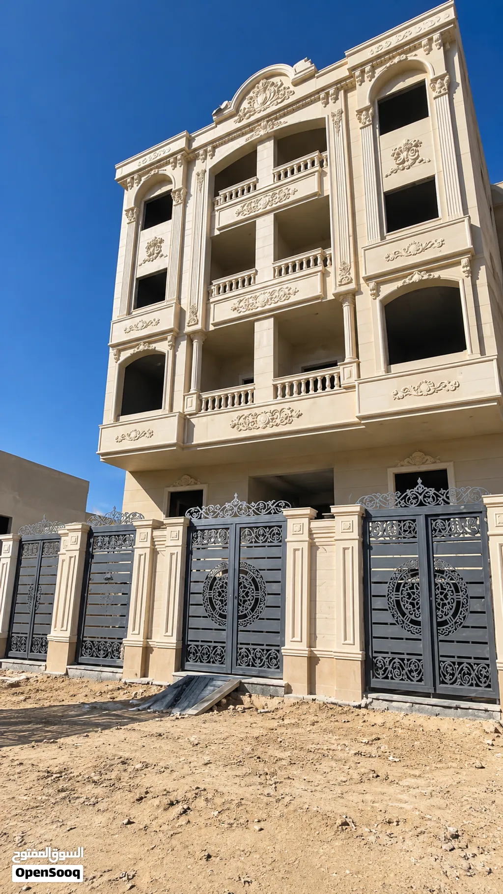 دوبلكس اول مطل بحر بدمياط الجديدة بجوار جامعة