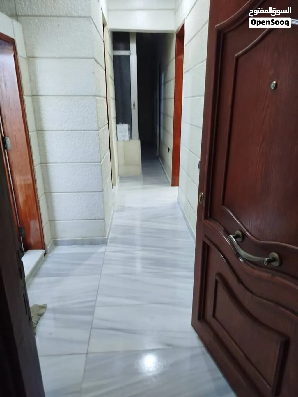 للإيجار عيادات طبية أو مهن فكرية أو مهن غير معلنة