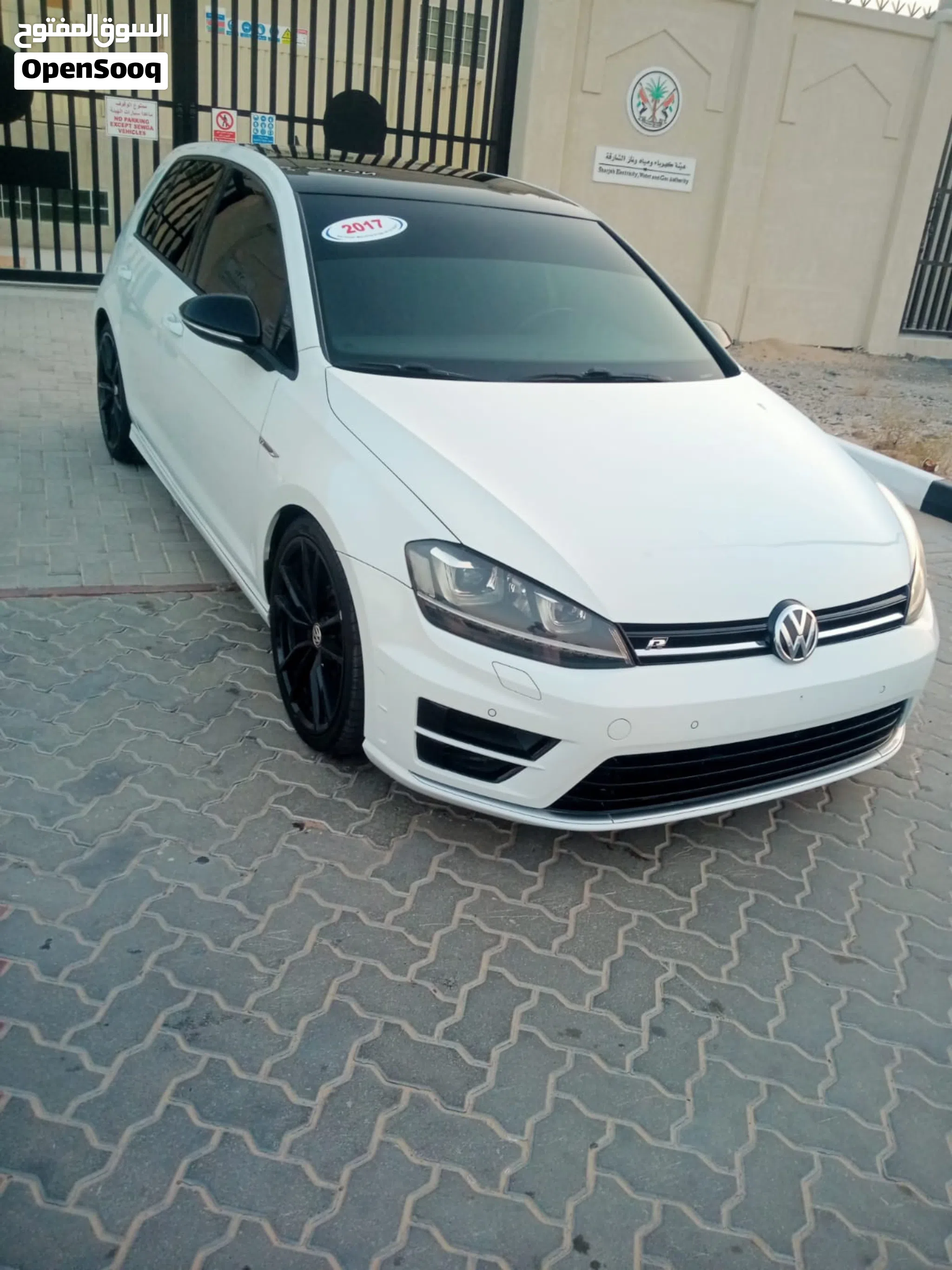 2017 Volkswagen Golf R