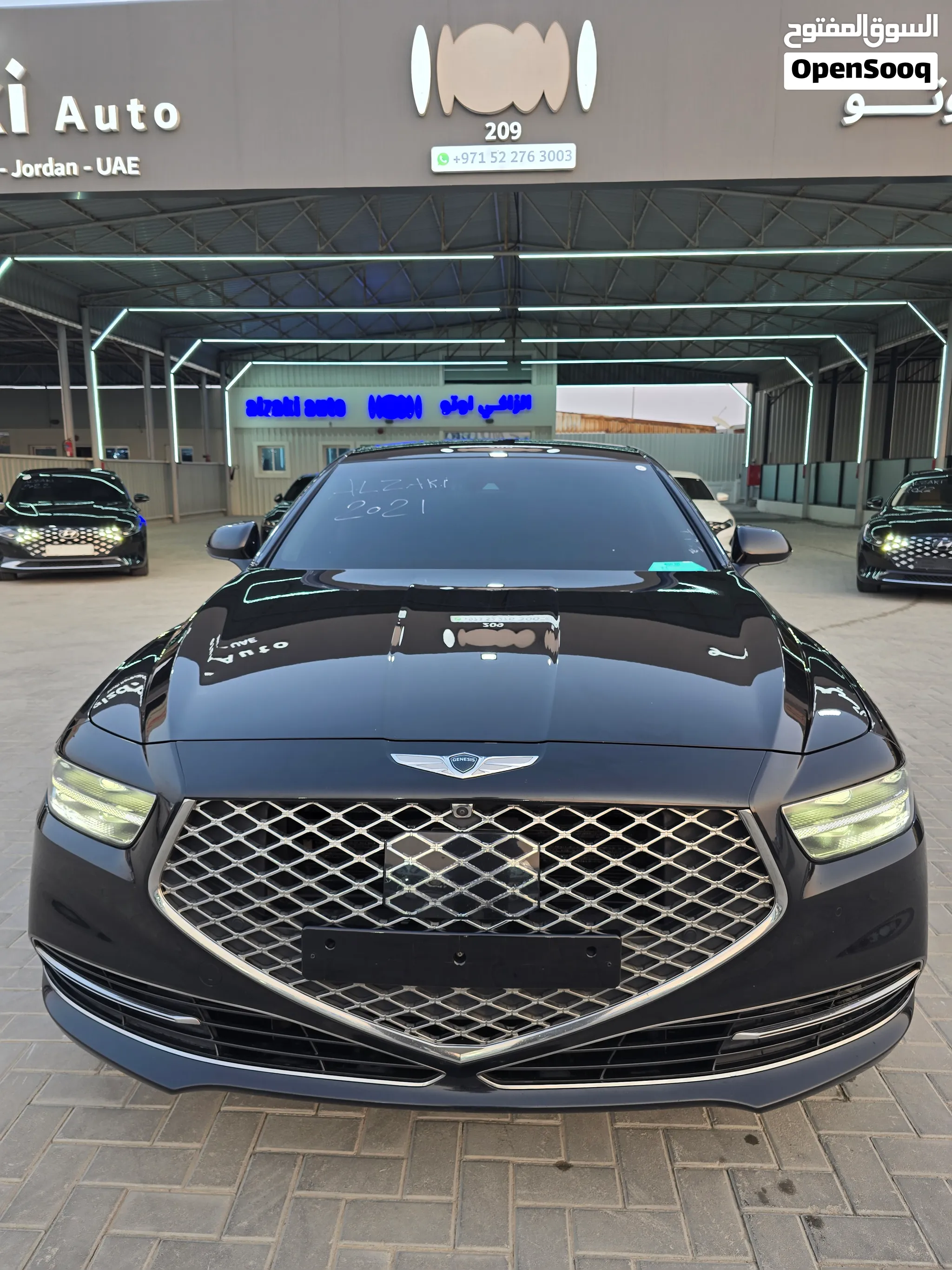 2021 Genesis G90